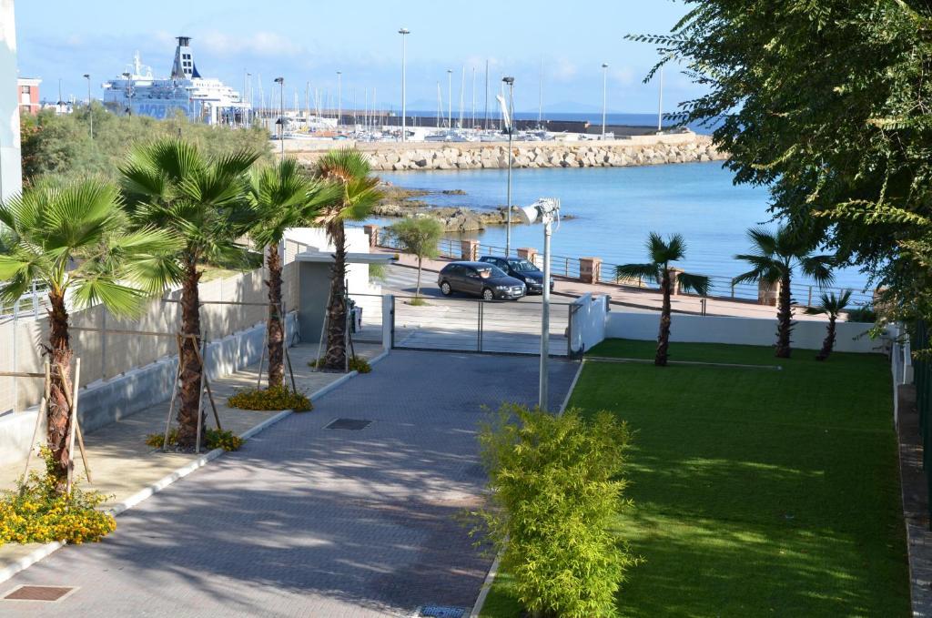 بورتو توريس Residence Lungomare المظهر الخارجي الصورة